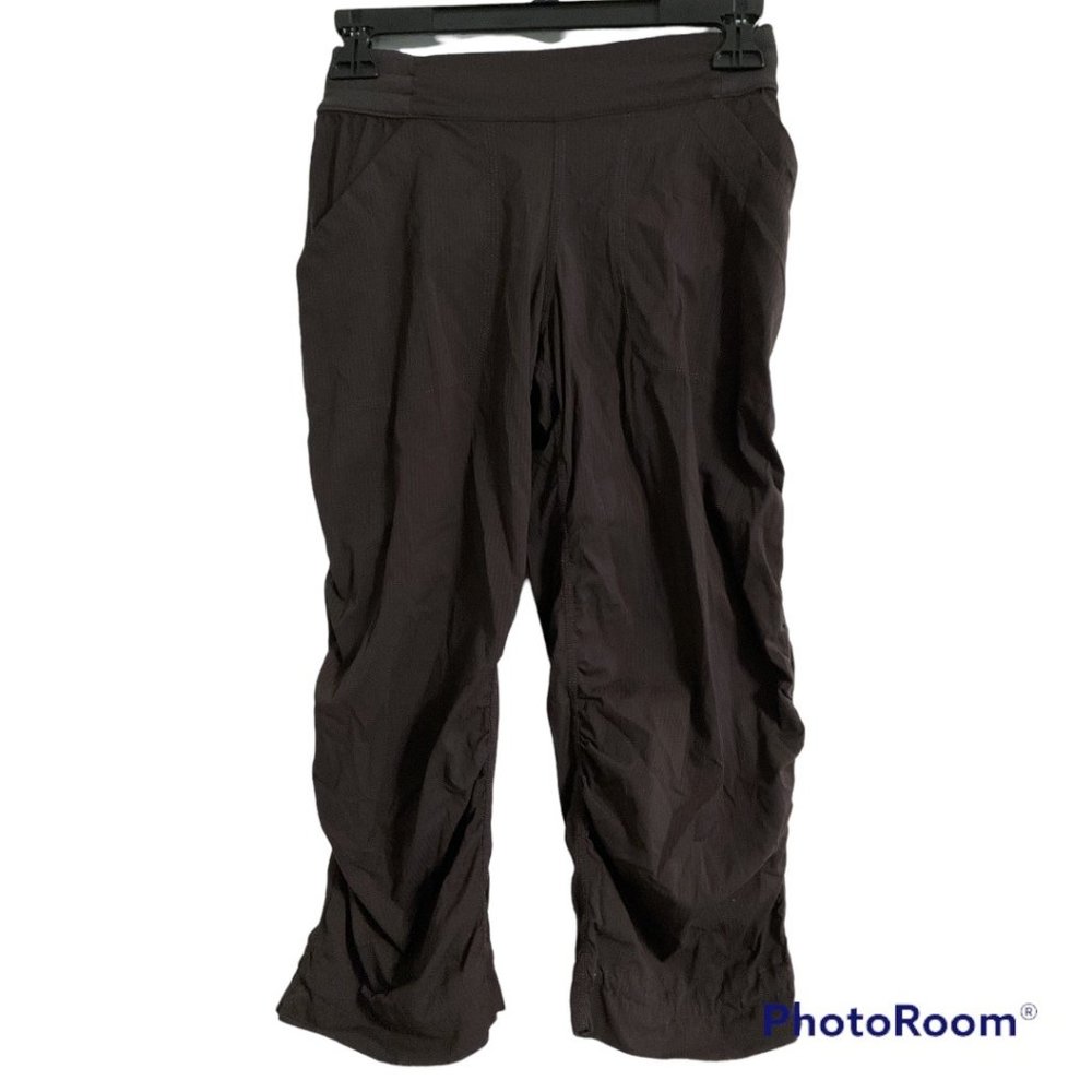 LULULEMON Pants Dance Studio Crop Size 4 Pull On Grey